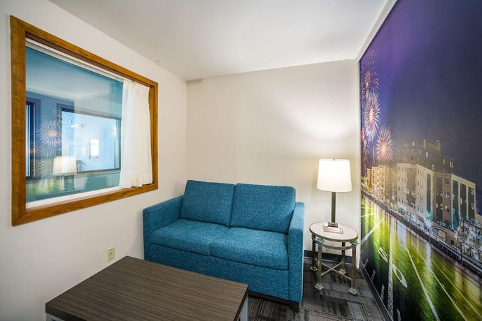 Imagen de la habitación del Hotel Americinn By Wyndham Green Bay Near Stadium. Foto 12