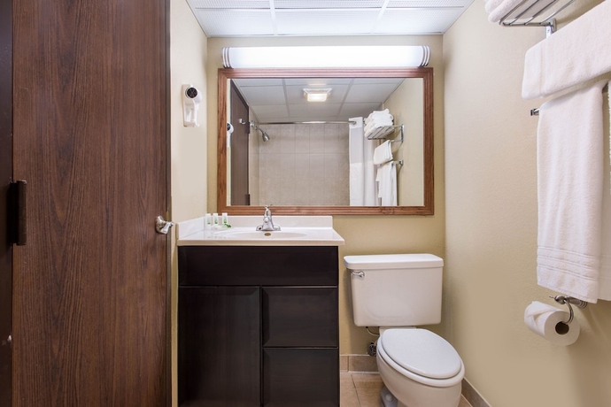 Imagen de la habitación del Hotel Americinn By Wyndham Janesville. Foto 11