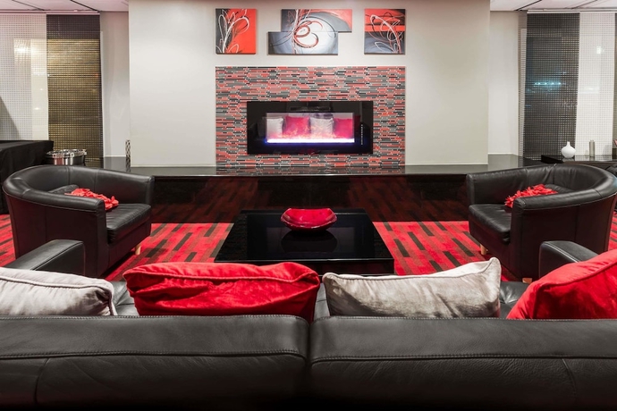 Imagen de los interiores del Hotel Americinn By Wyndham Janesville. Foto 18