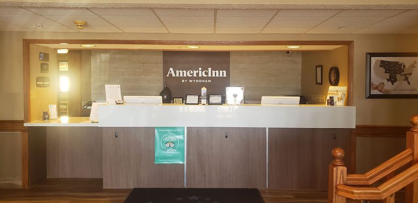 Imagen de los interiores del Hotel Americinn By Wyndham Kearney. Foto 18