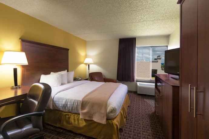 Imagen de la habitación del Hotel Americinn By Wyndham Madison West. Foto 4