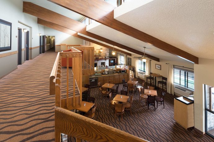 Imagen de los interiores del Hotel Americinn By Wyndham Minocqua. Foto 15