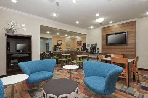 Imagen de la habitación del Hotel Americinn By Wyndham Minot. Foto 2