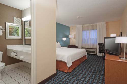 Imagen de la habitación del Hotel Americinn By Wyndham Minot. Foto 10
