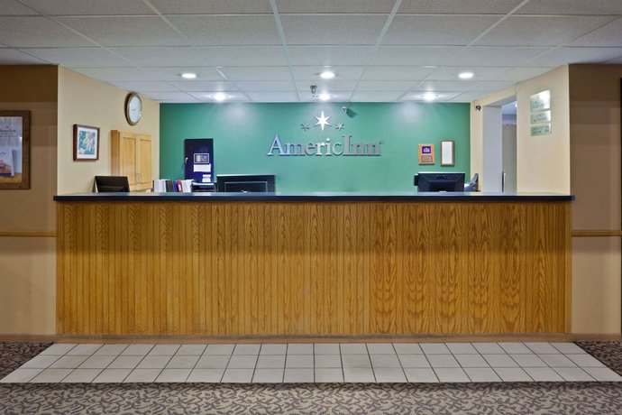 Imagen de los interiores del Hotel Americinn By Wyndham Mitchell. Foto 12