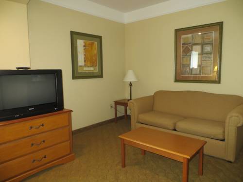 Imagen de la habitación del Hotel Americinn By Wyndham New Braunfels. Foto 5