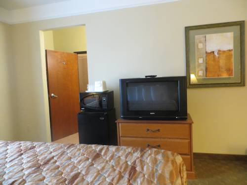 Imagen de la habitación del Hotel Americinn By Wyndham New Braunfels. Foto 15