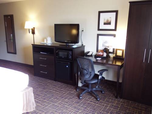 Imagen de la habitación del Hotel Americinn By Wyndham Peoria. Foto 5