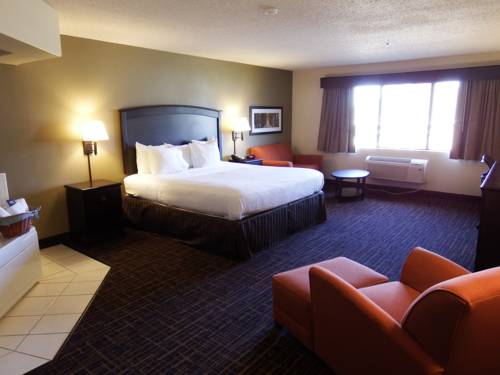 Imagen de la habitación del Hotel Americinn By Wyndham Peoria. Foto 8