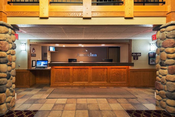 Imagen de los interiores del Hotel Americinn By Wyndham Rexburg Byui. Foto 14