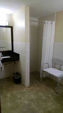 Imagen de la habitación del Hotel Americinn By Wyndham Rhinelander. Foto 4