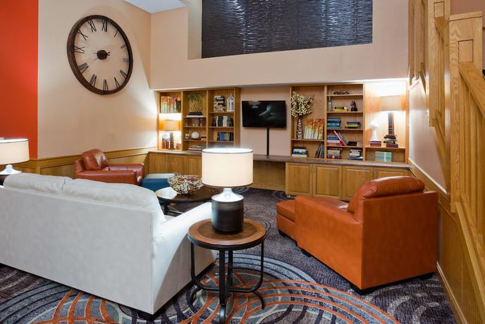 Imagen de los interiores del Hotel Americinn By Wyndham Shakopee Near Canterbury Park. Foto 14