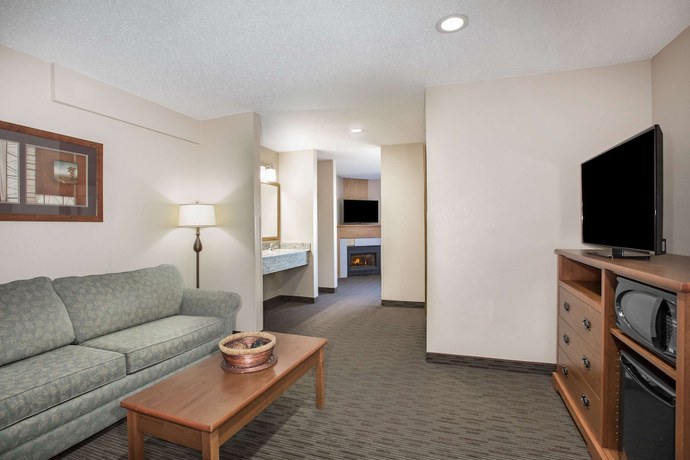 Imagen de la habitación del Hotel Americinn By Wyndham Sioux City. Foto 2