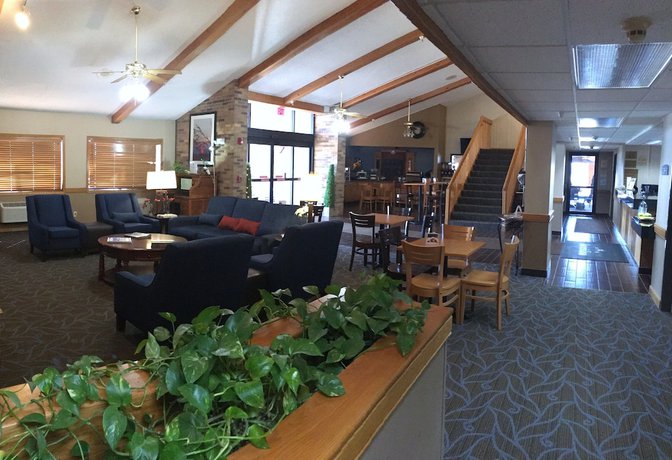 Imagen de los interiores del Hotel Americinn By Wyndham Sioux City. Foto 16