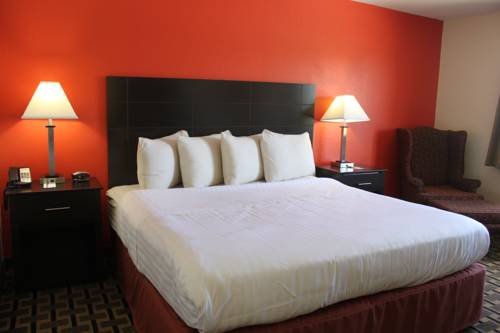 Imagen de la habitación del Hotel Americinn By Wyndham West Burlington. Foto 5