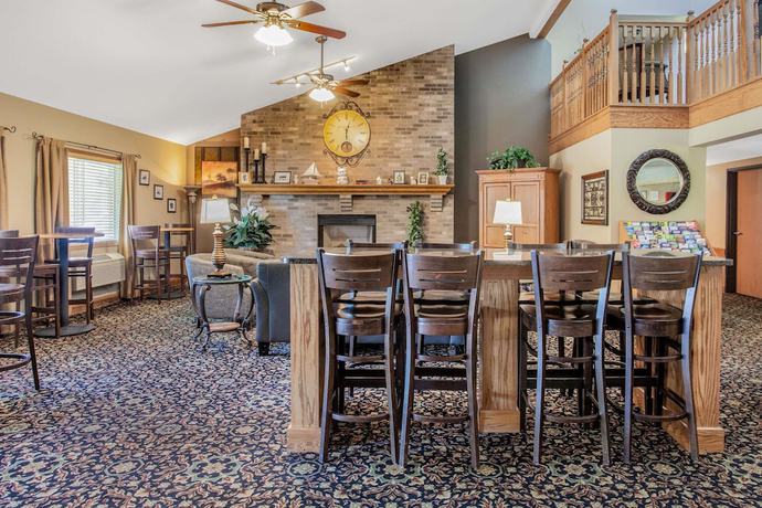 Imagen de los interiores del Hotel Americinn By Wyndham White Bear Lake St. Paul. Foto 11