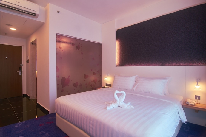 Imagen de la habitación del Hotel Amerin Johor Bahru. Foto 7