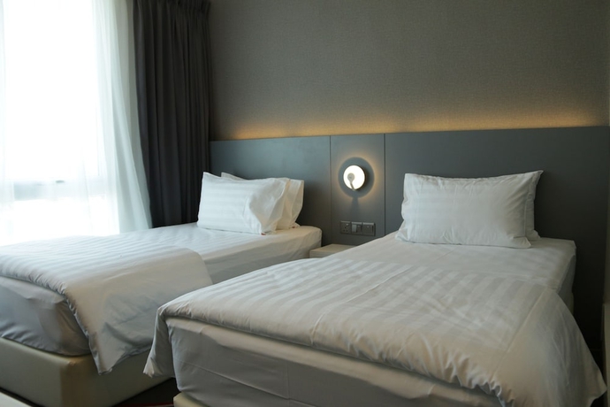Imagen de la habitación del Hotel Amerin Johor Bahru. Foto 14
