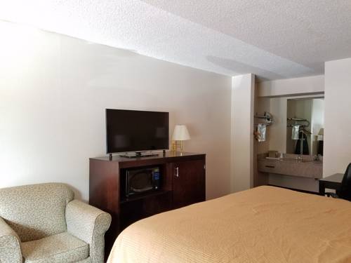 Imagen de la habitación del Hotel Ameriview Inn and Suites. Foto 5