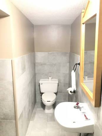 Imagen de la habitación del Hotel Amerivu Inn and Suites, Wolcott. Foto 3