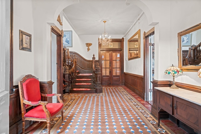 Imagen de los interiores del Hotel Amethyst Garden Inn. Foto 14