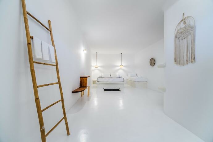 Imagen de la habitación del Hotel Amethyst Luxury Suites. Foto 14