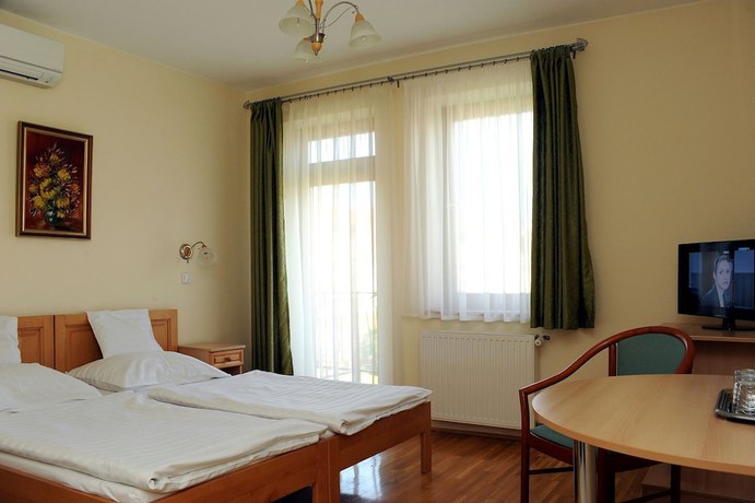 Imagen de la habitación del Hotel Ametiszt Harkany. Foto 7
