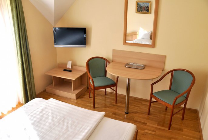 Imagen de la habitación del Hotel Ametiszt Harkany. Foto 10