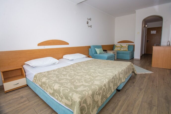 Imagen de la habitación del Hotel Amfibia Beach, Sunny Beach. Foto 19