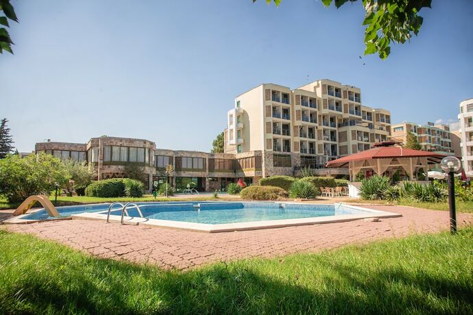 Imagen de la piscina del Hotel Amfibia Beach, Sunny Beach. Foto 21