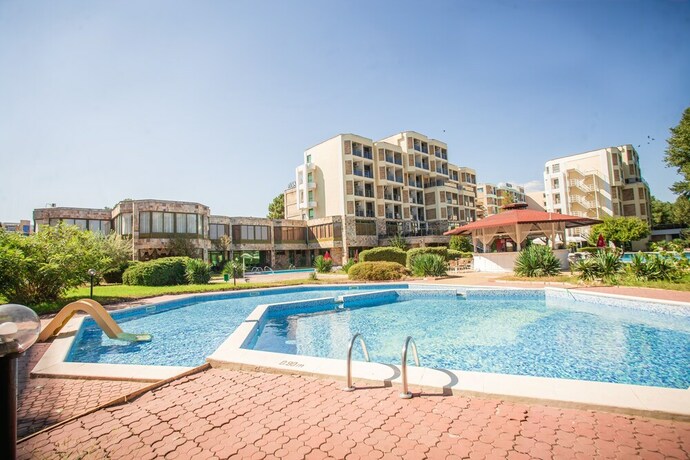 Imagen de la piscina del Hotel Amfibia Beach, Sunny Beach. Foto 22