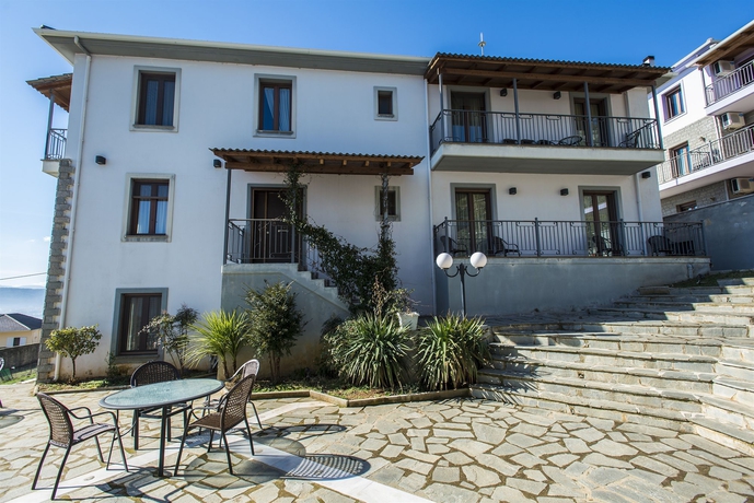 Imagen de los exteriores del Hotel Amfithea. Foto 12