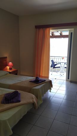 Imagen de la habitación del Hotel Amfitriti. Foto 12