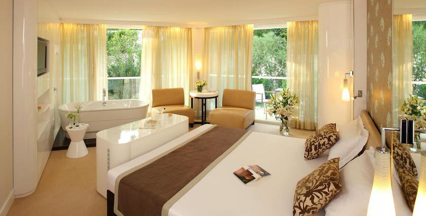 Imagen de la habitación del Hotel Amfora Hvar Grand Beach Resort. Foto 4