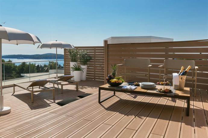 Imagen de los exteriores del Hotel Amfora Hvar Grand Beach Resort. Foto 9