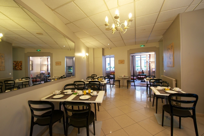 Imagen del bar/restaurante del Hotel Ami - Orso. Foto 2