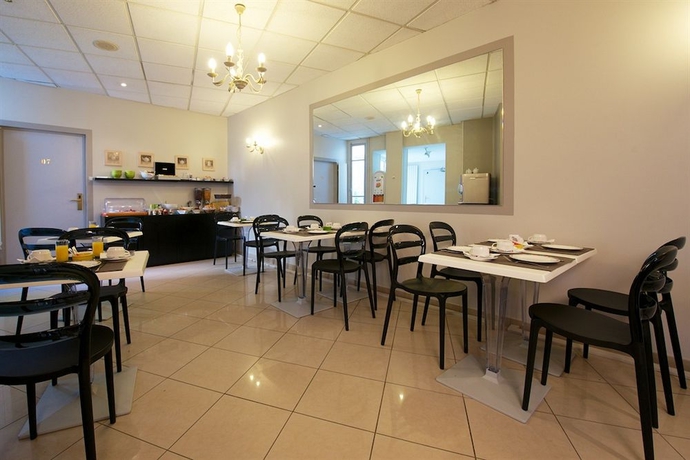 Imagen del bar/restaurante del Hotel Ami - Orso. Foto 4