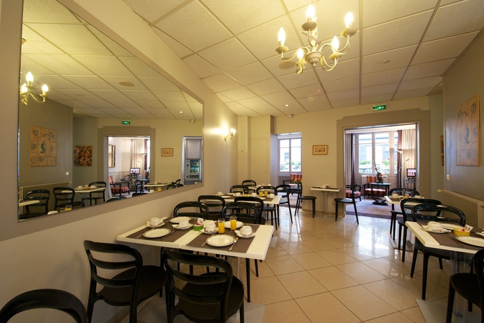 Imagen del bar/restaurante del Hotel Ami - Orso. Foto 6