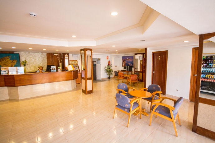 Imagen de los interiores del Hotel Amic Can Pastilla. Foto 14