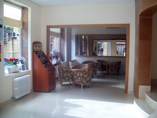 Imagen de los interiores del Hotel Amic Colon. Foto 11