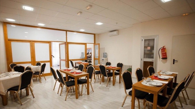 Imagen del bar/restaurante del Hotel Amic Colon. Foto 3