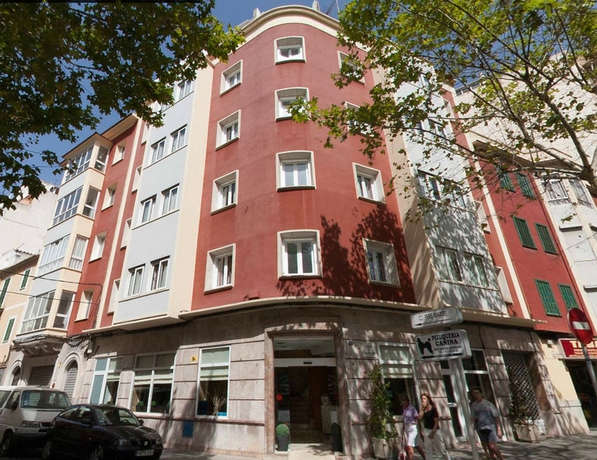 Imagen de los exteriores del Hotel Amic Colon. Foto 10