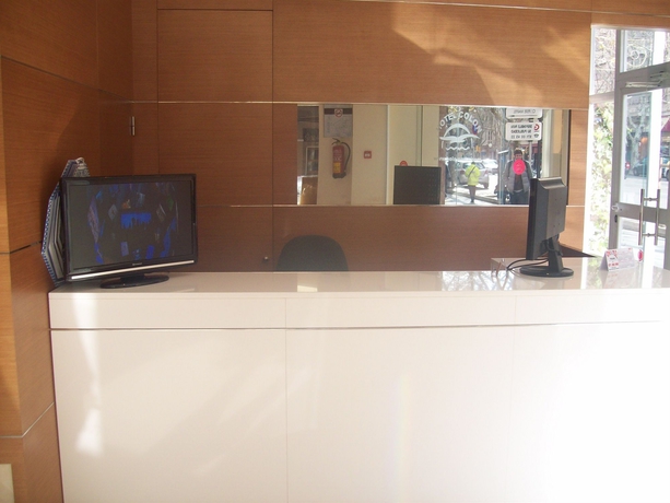 Imagen de los interiores del Hotel Amic Colon. Foto 12