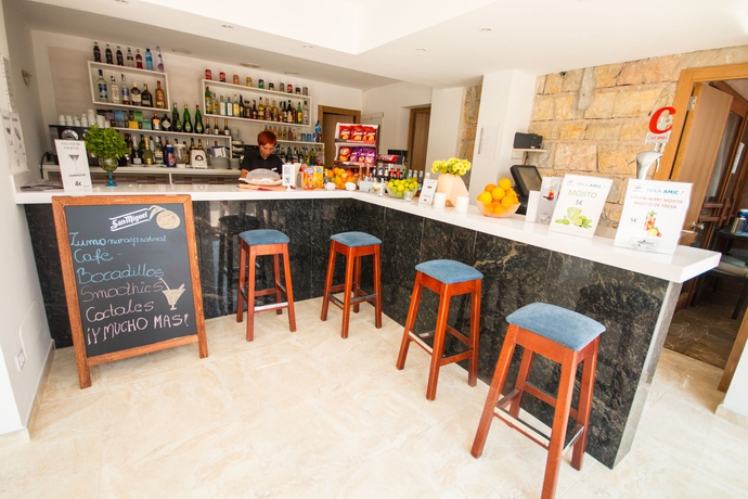 Imagen de los interiores del Hotel Amic Gala. Foto 8