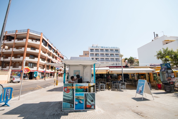 Imagen de los exteriores del Hotel Amic Miraflores. Foto 5