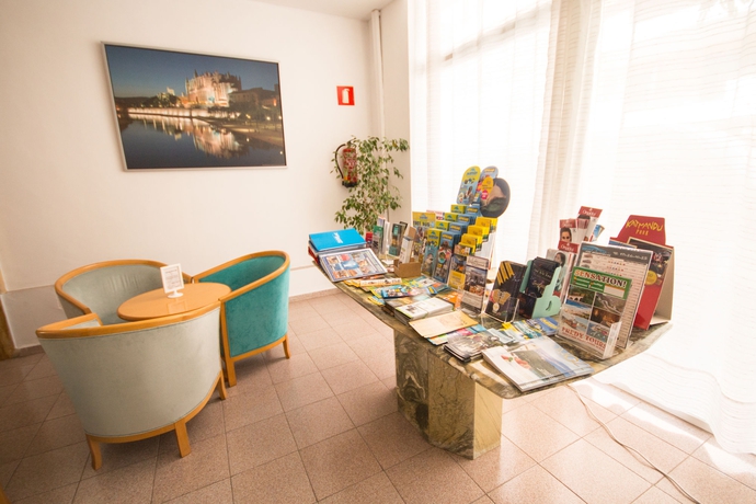 Imagen de los interiores del Hotel Amic Miraflores. Foto 13