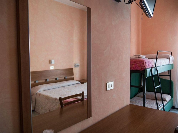 Imagen general del Hotel Amicizia Rimini. Foto 6