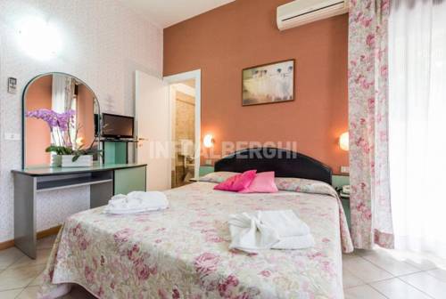 Imagen de la habitación del Hotel Amico, Cervia. Foto 2
