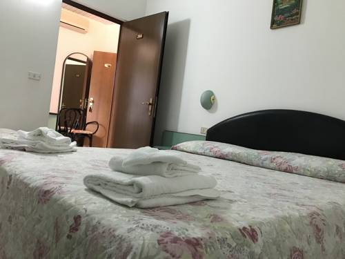 Imagen de la habitación del Hotel Amico, Cervia. Foto 5