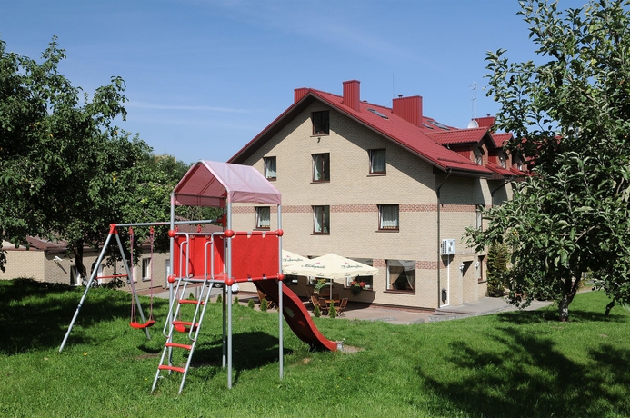 Imagen de los exteriores del Hotel Amicus. Foto 9